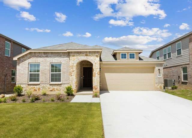 Property at 2704 Barton Springs Dr, Denton, TX 76208, 3 beds, 2 baths