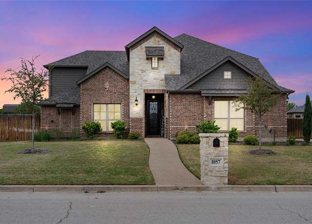 Property at 1057 Hesselridge Dr, Hewitt, TX 76643, 4 beds, 3 baths