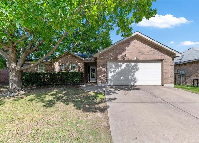 Property at 4604 Napa Valley Dr, Denton, TX 76226, 4 beds, 2 baths