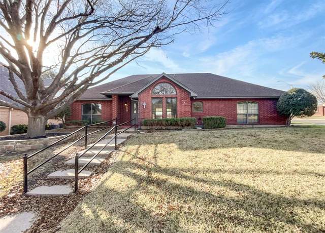 Property at 7509 Meadowside Rd, Fort Worth, TX 76132, 3 beds, 2 baths