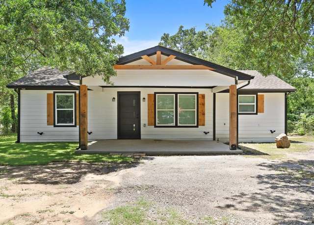 Property at 2737 Jills Dr, Balch Springs, TX 75180, 3 beds, 2 baths