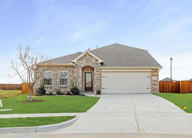 Property at 1552 Laurel Ave, Aubrey, TX 76227, 5 beds, 3 baths
