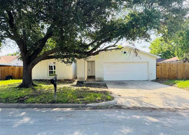 Property at 409 Bodart Ln, Fort Worth, TX 76108, 4 beds, 2.5 baths