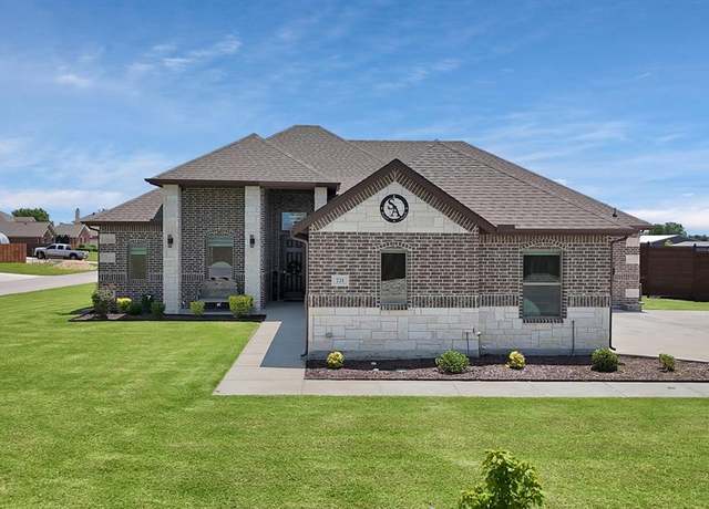 Property at 721 Meadowlark Ln, Josephine, TX 75173, 3 beds, 2 baths