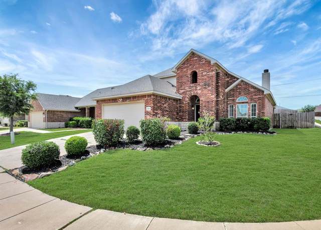 Property at 4013 Vista Greens Dr, Fort Worth, TX 76244, 3 beds, 2.5 baths