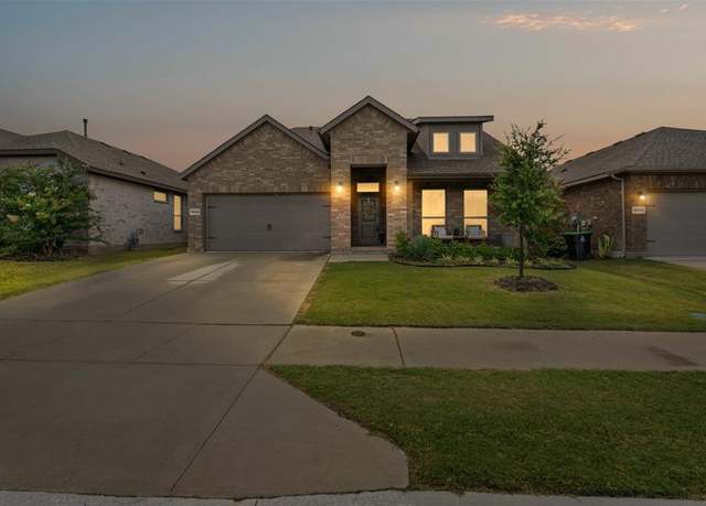 Property at 14536 Caelum Dr, Haslet, TX 76052, 5 beds, 3 baths
