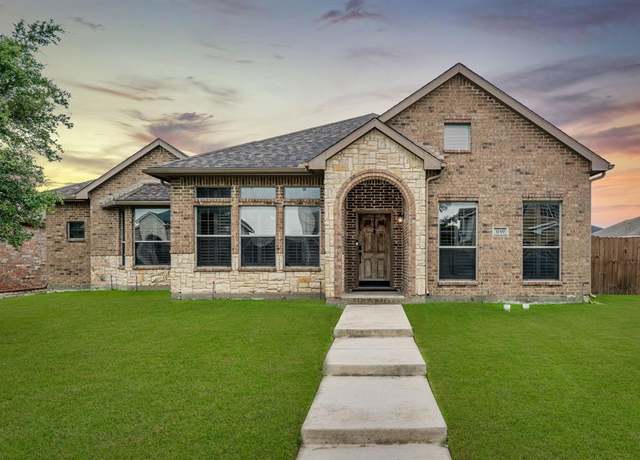 Property at 3159 Market Center Dr, Rockwall, TX 75032, 3 beds, 2 baths