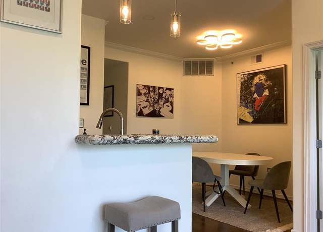 Property at 330 Las Colinas Blvd #422, Irving, TX 75039, 1 bed, 1 bath