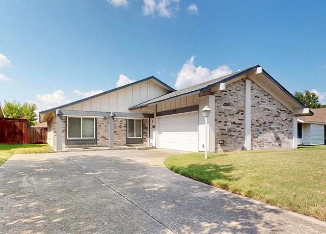 Property at 1813 Plantation Rd, Garland, TX 75044, 3 beds, 2 baths