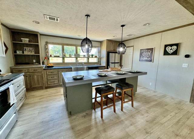 Property at 181 Byron Ct, Bullard, TX 75757, 3 beds, 2 baths