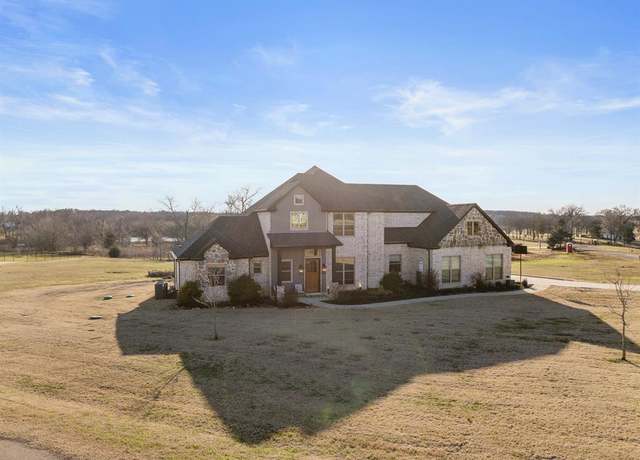 Property at 15 Hogan Dr, Sulphur Springs, TX 75482, 4 beds, 4 baths