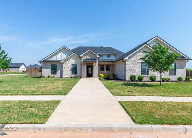 Property at 102 Beechcraft Rd, Abilene, TX 79602, 4 beds, 2.5 baths