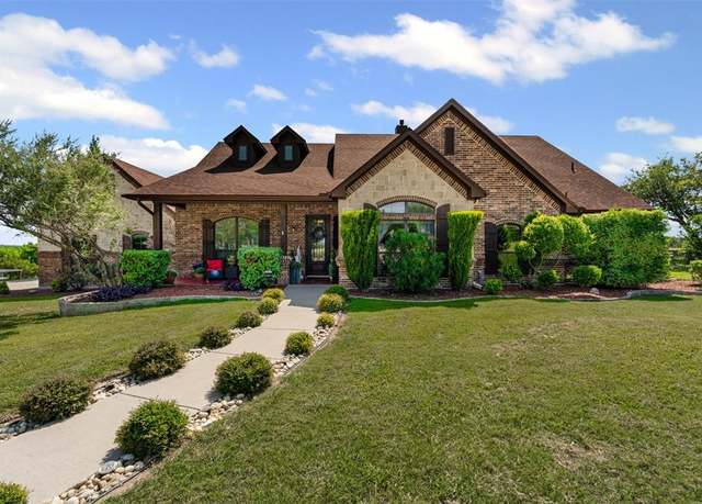 Property at 873 Canyon Creek Ln, Weatherford, TX 76087, 4 beds, 3 baths