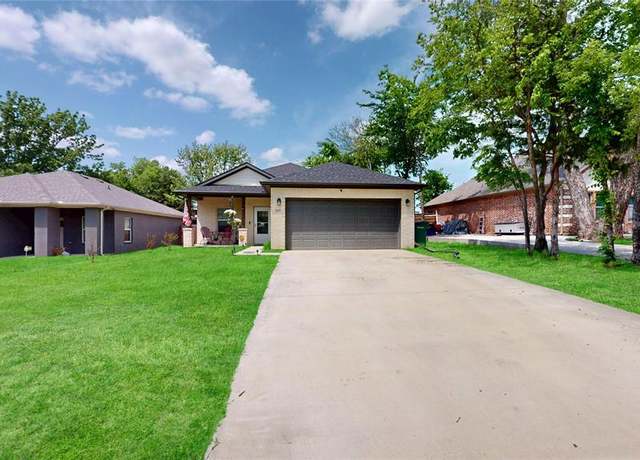 Property at 325 W Jones St, Sherman, TX 75090, 3 beds, 2 baths