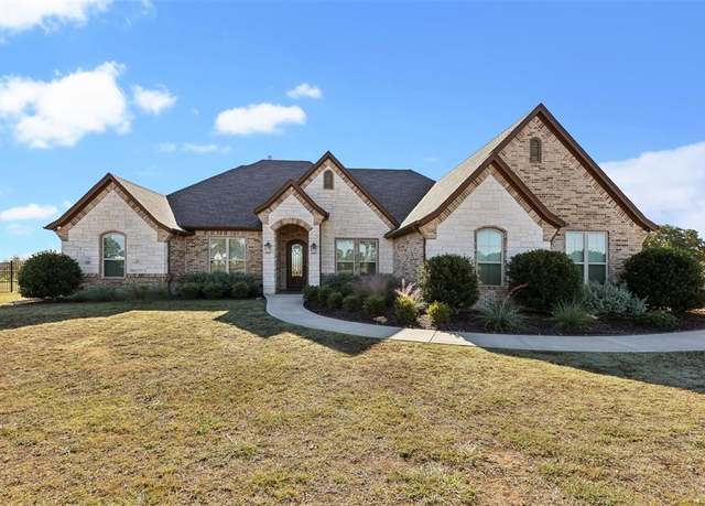 Property at 1228 County Road 2028, Glen Rose, TX 76043, 5 beds, 3 baths