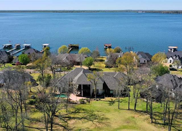 Property at 299 Saint Andrews Dr, Mabank, TX 75156, 4 beds, 5 baths