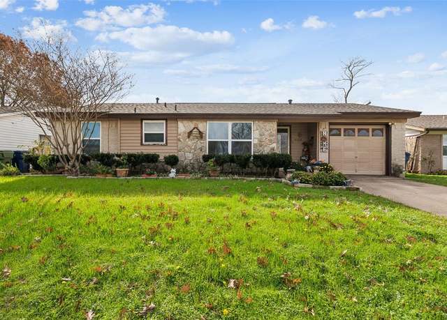 Property at 4722 Huntington Dr, Garland, TX 75042, 4 beds, 2 baths