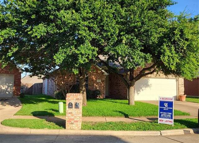 Property at 524 Paddle Dr, Crowley, TX 76036, 4 beds, 2 baths