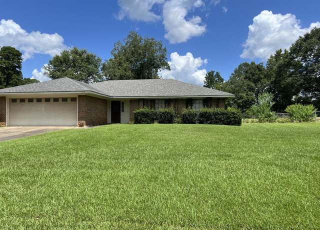 Property at 128 Honeysuckle Dr, Mansfield, LA 71052, 3 beds, 2 baths
