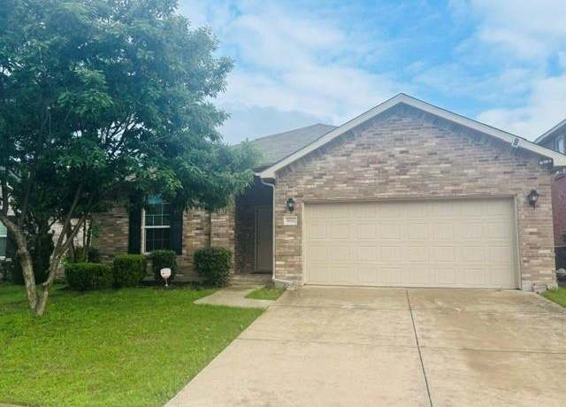 Property at 804 Underhill Dr, Arlington, TX 76002, 3 beds, 2 baths