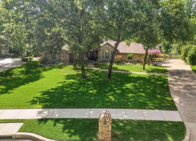 Property at 1812 Winding Creek Blvd, Flower Mound, TX 75022, 4 beds, 3 baths