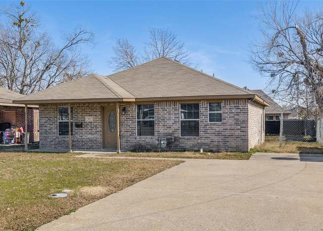 Property at 805 S Catherine St, Terrell, TX 75160, 3 beds, 2 baths