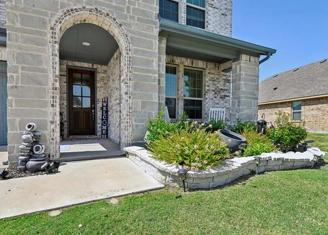Property at 133 Joshua Tree Ct, Forney, TX 75126, 4 beds, 3.5 baths