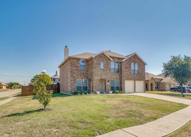 Property at 300 Aspenwood Trl, Forney, TX 75126, 4 beds, 2.5 baths