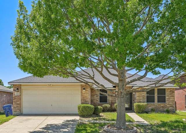 Property at 3804 Kathryn Way, Mckinney, TX 75070, 4 beds, 2 baths