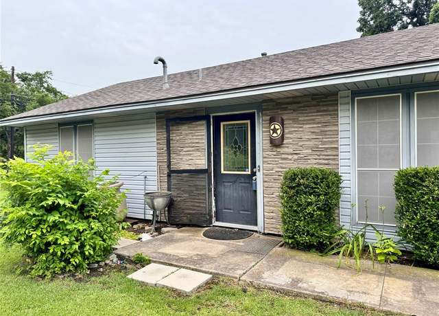 Property at 702 Wood St, Sanger, TX 76266, 3 beds, 2 baths