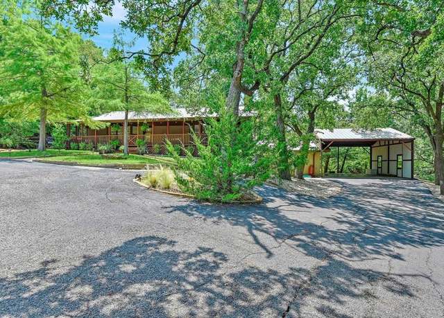 Property at 252 Hacienda Dr, Pottsboro, TX 75076, 3 beds, 3 baths