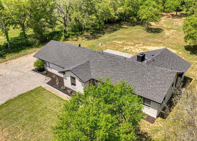 Property at 1609 Dicey Rd, Weatherford, TX 76085, 4 beds, 2 baths