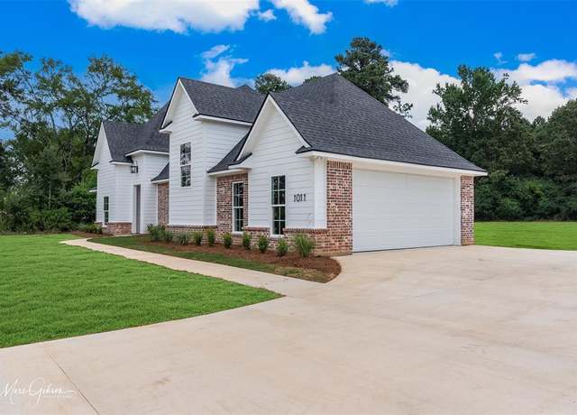 Property at 1011 Shady Oaks Dr, Keatchie, LA 71046, 3 beds, 2 baths
