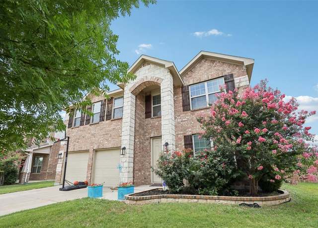 Property at 4325 Leeds Dr, Crowley, TX 76036, 5 beds, 3.5 baths