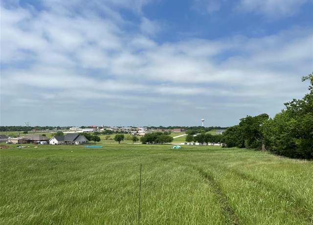 Property at 02 Mesquite St, Muenster, TX 76252