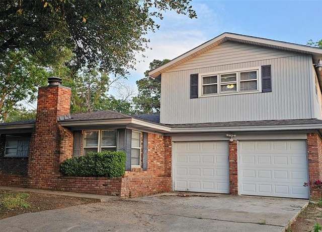 Property at 6404 Brentwood Dr, Fort Worth, TX 76112, 6 beds, 3 baths