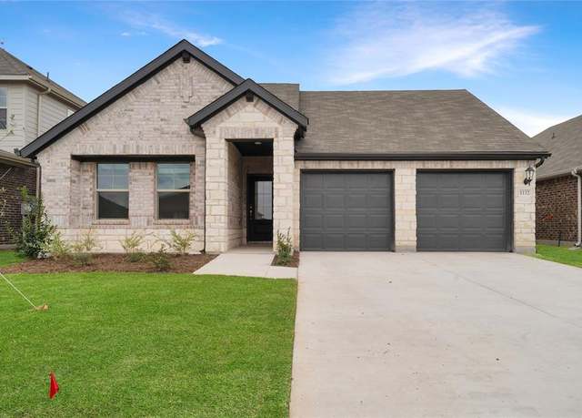Property at 1132 Salado St, Crandall, TX 75114, 3 beds, 2.5 baths