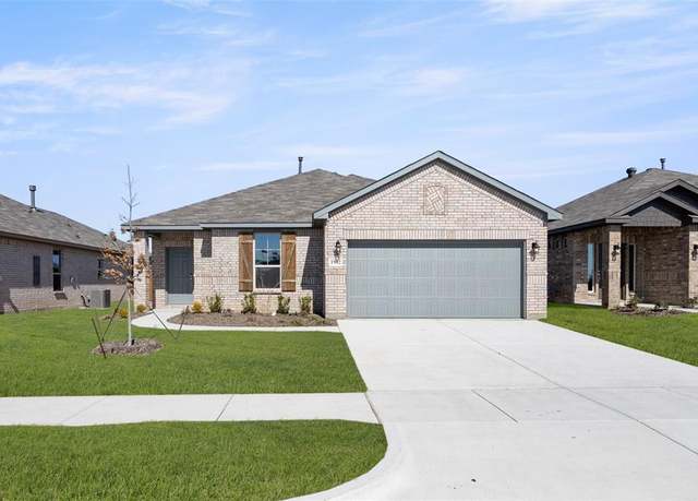 Property at 1902 Cheyenne Dr, Cleburne, TX 76033, 3 beds, 2 baths