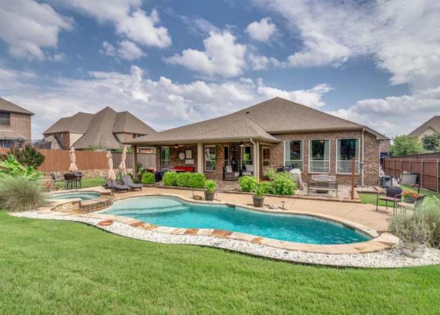 Property at 3912 Heritage Park Dr, Sachse, TX 75048, 4 beds, 2 baths