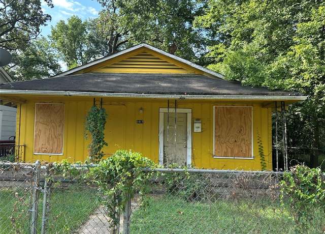 Property at 1417 Oakdale St, Shreveport, LA 71108, 3 beds, 2 baths