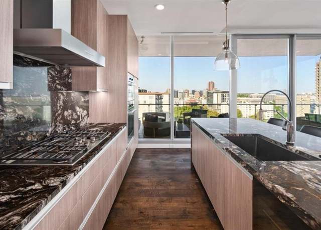 Property at 3130 N Harwood St #1506, Dallas, TX 75201, 3 beds, 2.5 baths