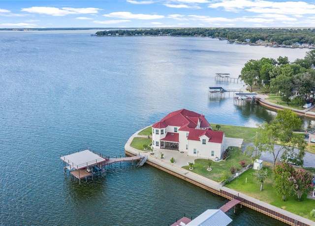 Property at 241 Loon Bay Dr, Gun Barrel City, TX 75156, 5 beds, 4.5 baths