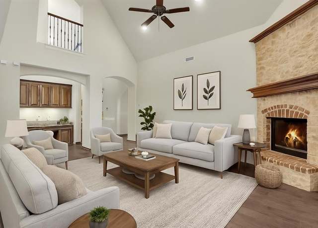Property at 1018 Longhill Way, Forney, TX 75126, 4 beds, 3 baths