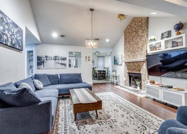 Property at 3031 Delaware Trl, Lake Worth, TX 76135, 3 beds, 2 baths
