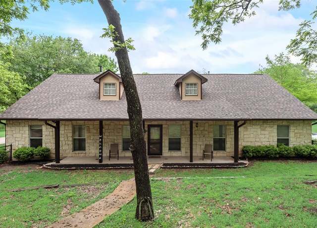 Property at 618 N Oak Branch Rd, Waxahachie, TX 75167, 5 beds, 2.5 baths