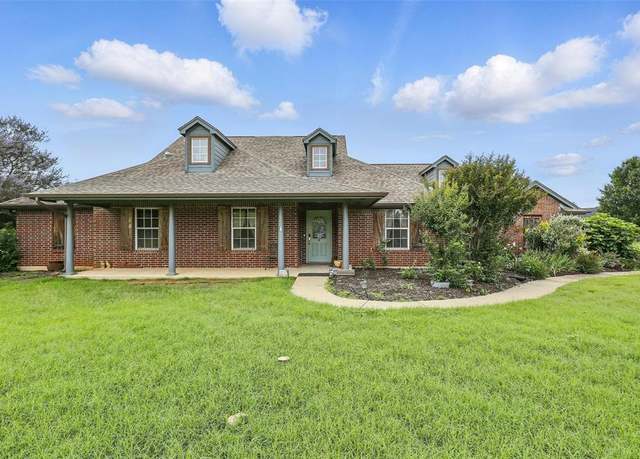 Property at 2021 Running Brook Dr, Joshua, TX 76058, 4 beds, 3 baths