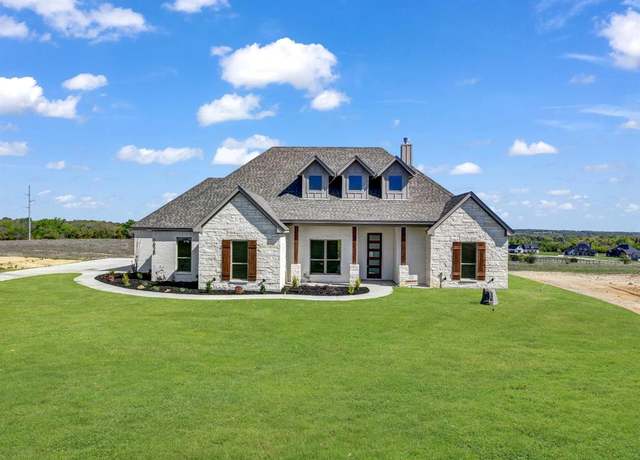Property at 1028 Lilly Ln, Peaster, TX 76088, 5 beds, 3.5 baths