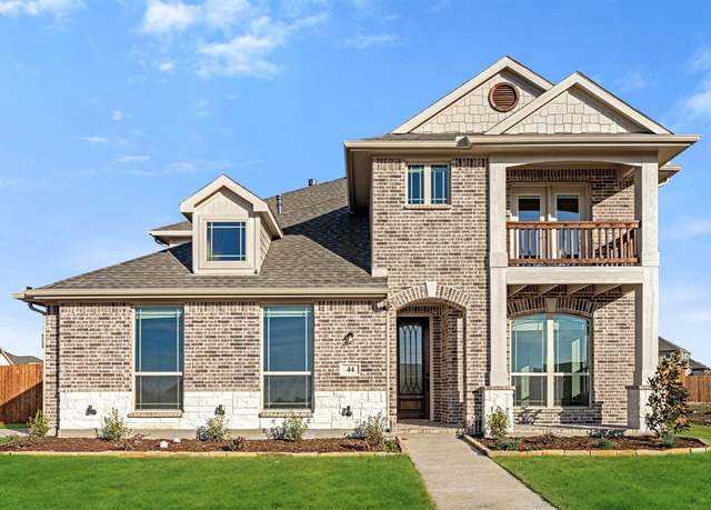 Property at 44 Mockingbird Ln, Sanger, TX 76266, 5 beds, 3.5 baths