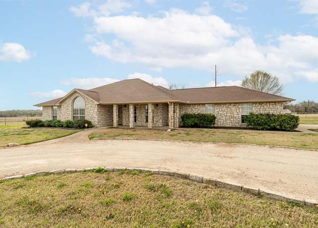 Property at 237 County Road 443, Stephenville, TX 76401, 3 beds, 3 baths
