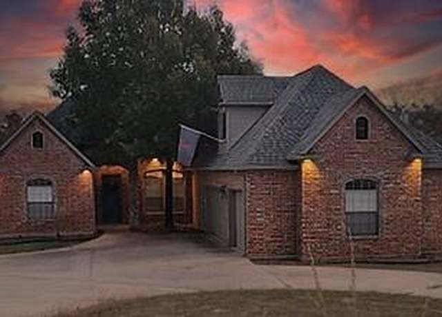 Property at 143 Sugartree Cir, Lipan, TX 76462, 4 beds, 3 baths